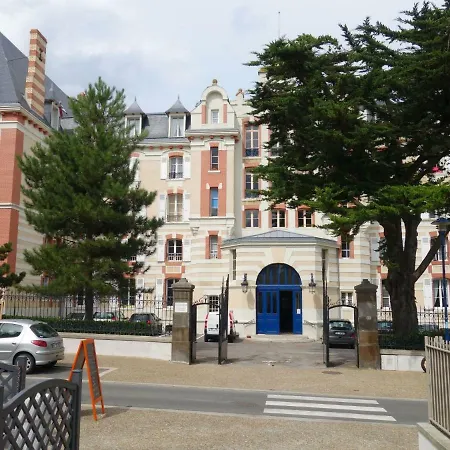 Le Grand Ha'tel *